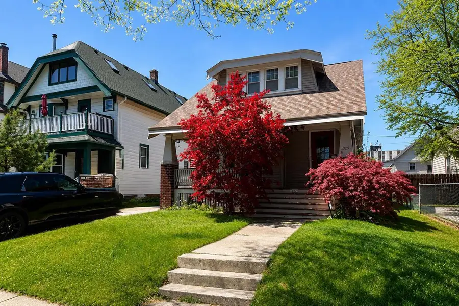 3929 N Maryland AVENUE, Shorewood, WI 53211 - #3