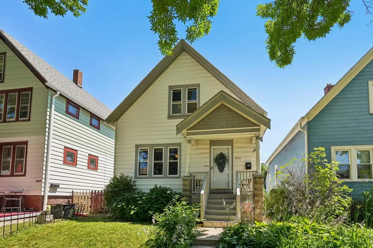 2832 N Weil STREET, Milwaukee, WI 53212 - #1