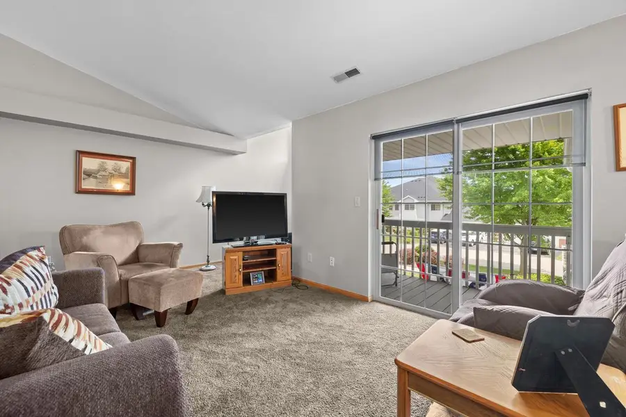 1276 Village Centre DRIVE #7, Kenosha, WI 53144 - #3
