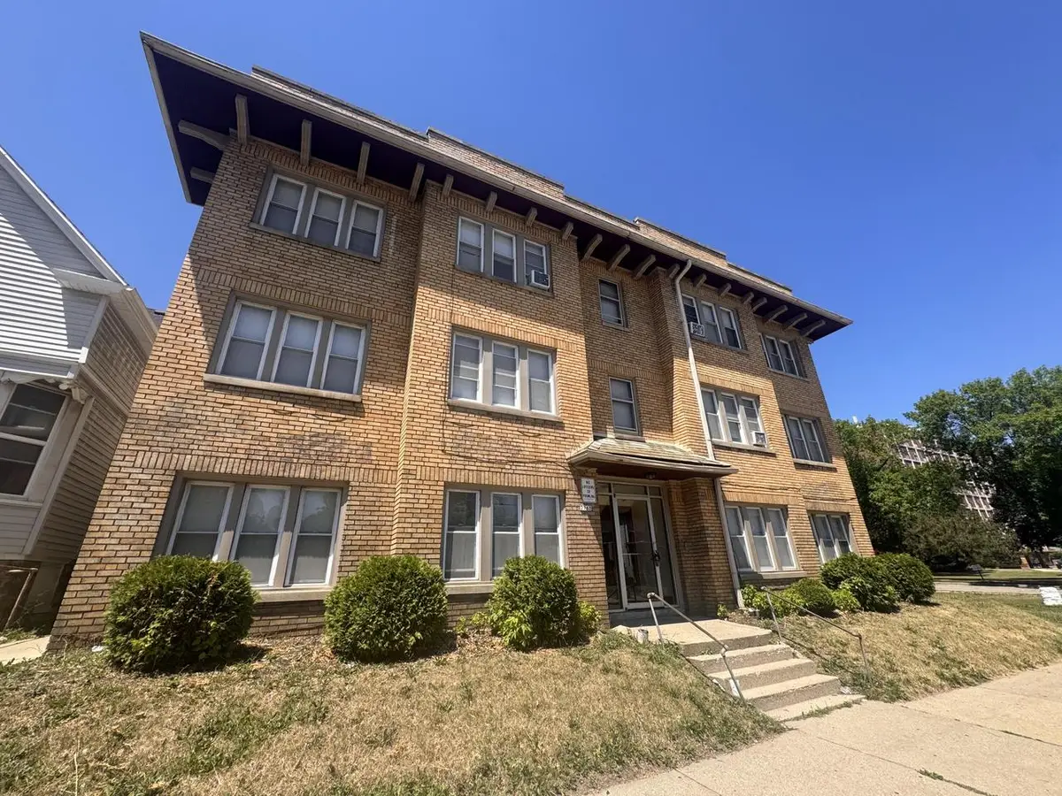 2767 N Holton STREET, Milwaukee, WI 53212 - #1