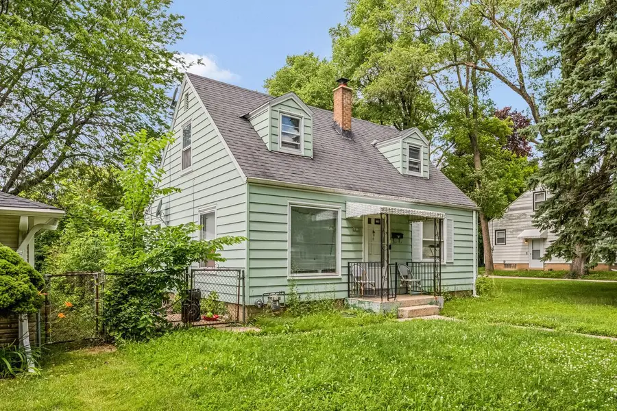 6033 N 38th STREET, Milwaukee, WI 53209 - #2