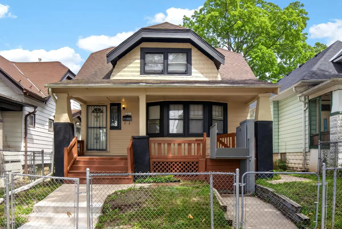 3342 N 26th STREET, Milwaukee, WI 53206 - #1