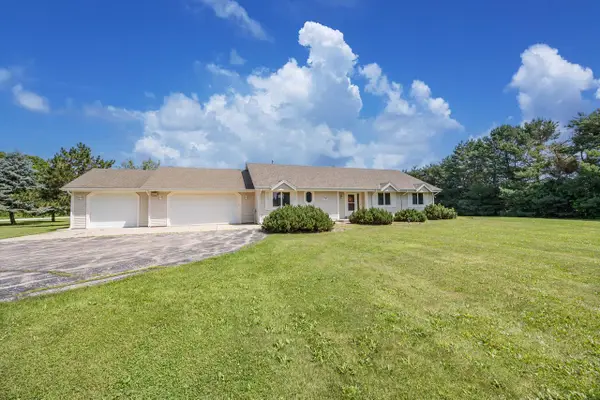 7490 Roosevelt ROAD, Hartford, WI 53027