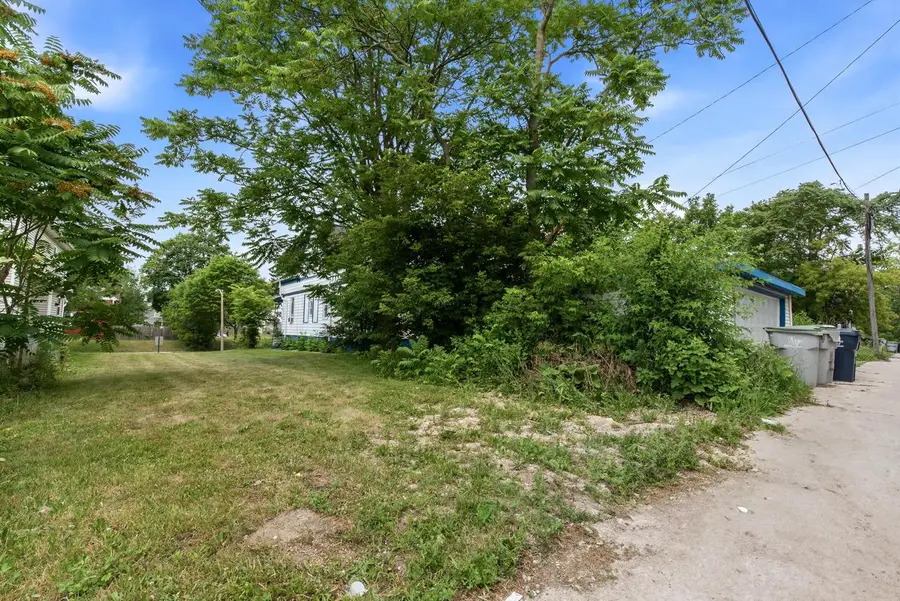2848 N 19th STREET, Milwaukee, WI 53206 - #3