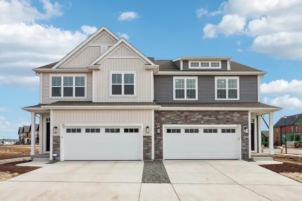 945 Lagom WAY #Bldg 9 Unit 103, Oconomowoc, WI 53066