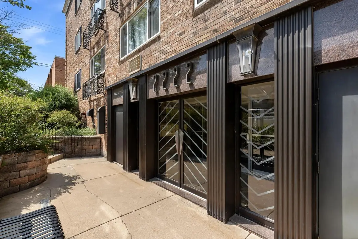 2222 E Belleview PLACE #108, Milwaukee, WI 53211 - #1