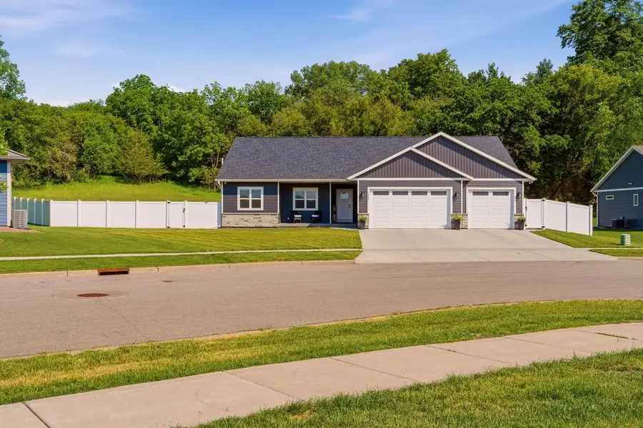 3207 Cortland STREET, Holmen, WI 54636 - #2