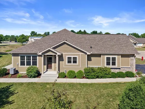 16791 W Wynfield COURT, New Berlin, WI 53151
