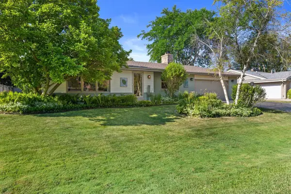 2119 Fireside DRIVE, Racine, WI 53402