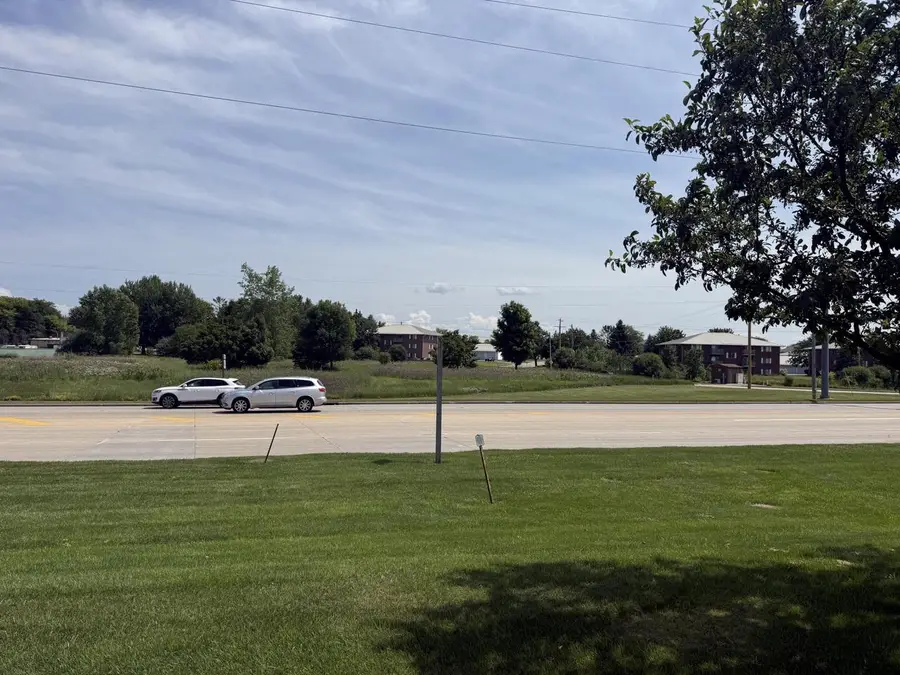 2530 W WAUKAU AVENUE, Oshkosh, WI 54904 - #3