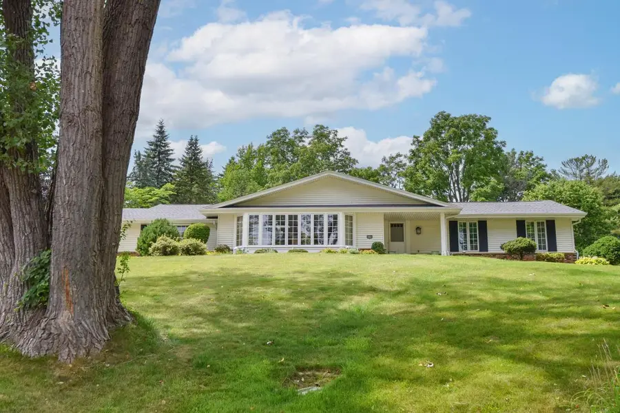 15350 High Knoll LANE, Brookfield, WI 53005 - #2