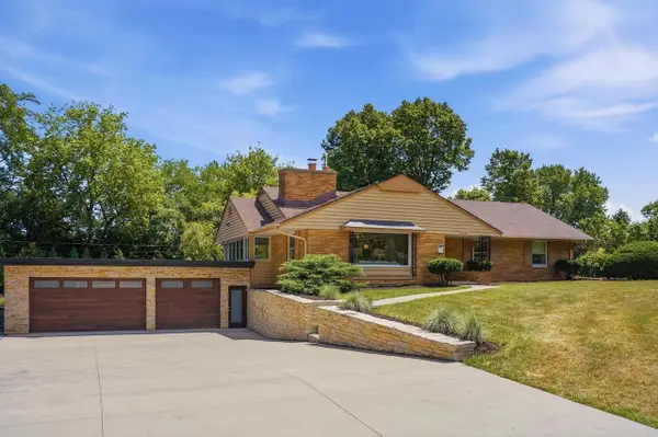 3580 Sunny Crest DRIVE, Brookfield, WI 53005