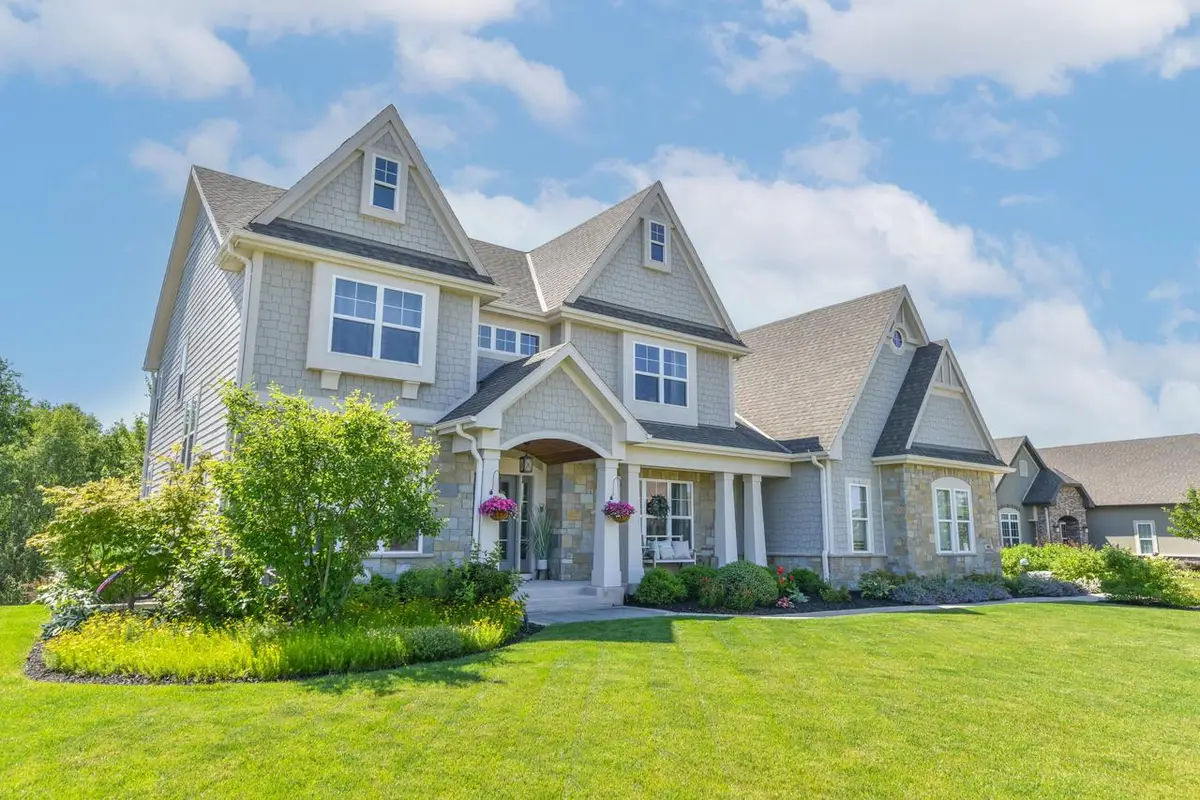 N66W15735 Fox Meadow DRIVE, Menomonee Falls, WI 53051 - #1