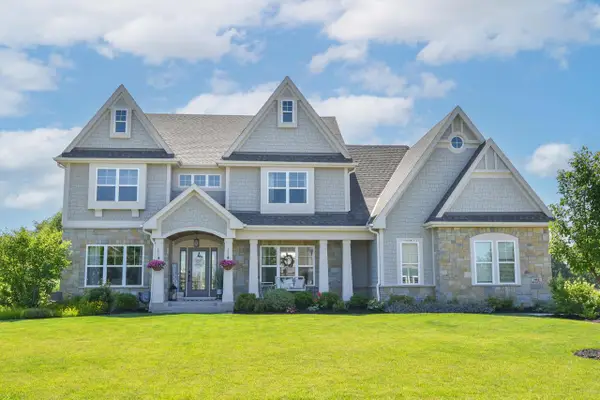 N66W15735 Fox  Meadow DRIVE, Menomonee Falls, WI 53051