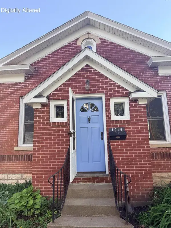 1016 Farnam STREET, La Crosse, WI 54601