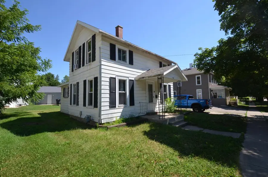 542 W Whitewater STREET, Whitewater, WI 53190 - #2