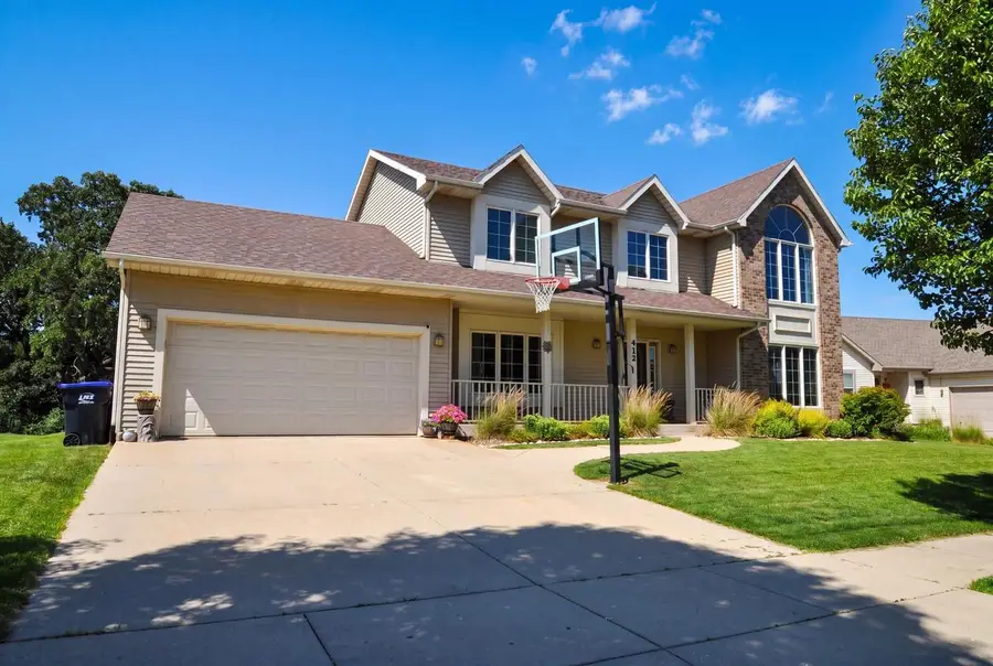 412 E Grant STREET, Elkhorn, WI 53121 - #2