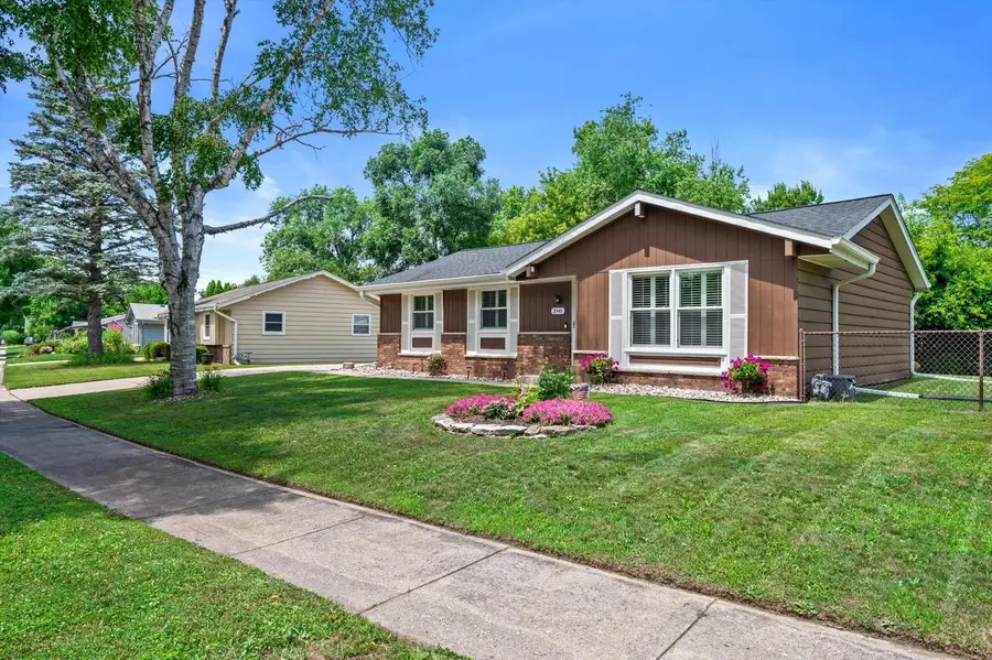 2040 Garland AVENUE, Waukesha, WI 53188 - #3