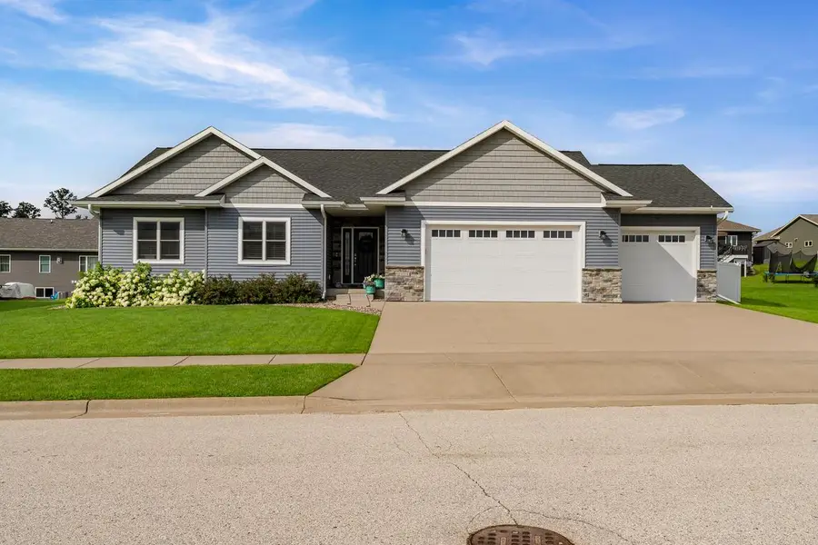 1514 Oakley LANE, Holmen, WI 54636 - #2