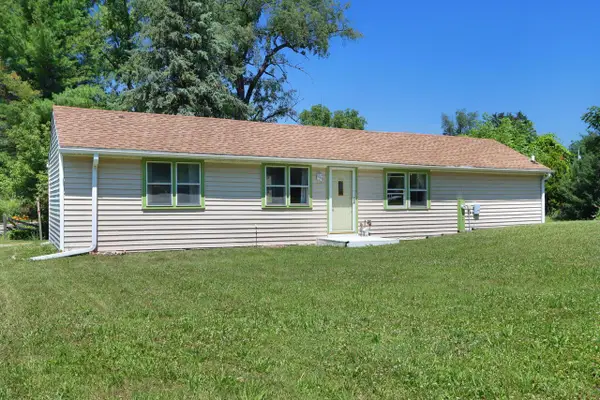 N1480 Orchid DRIVE, Genoa City, WI 53128