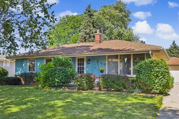 7530 S Quincy AVENUE, Oak Creek, WI 53154