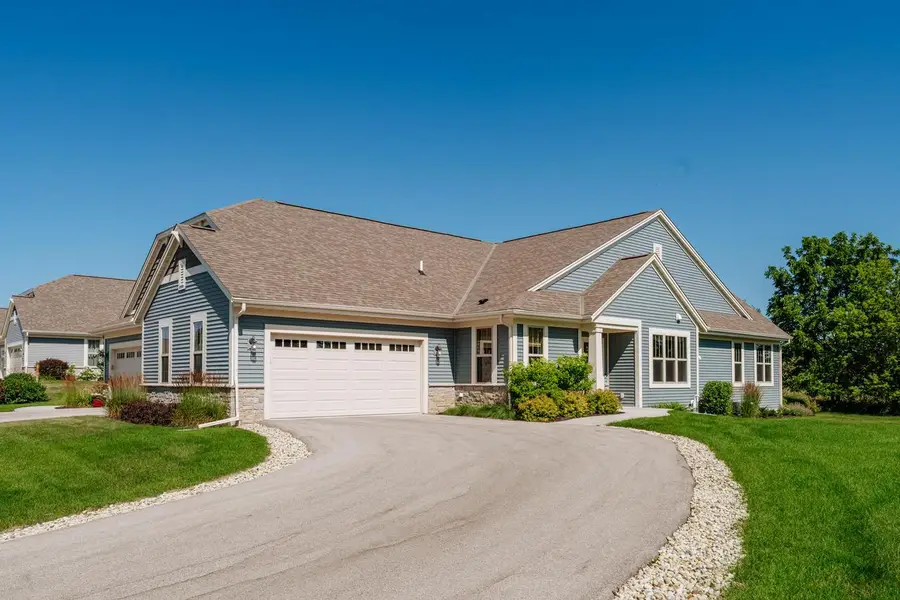 N55W35032 Coastal AVENUE, Oconomowoc, WI 53066 - #2