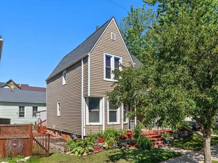 436 N 7th STREET, Manitowoc, WI 54220 - #3