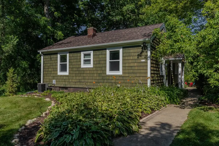 2712 Nagawicka AVENUE, Delafield, WI 53018 - #3