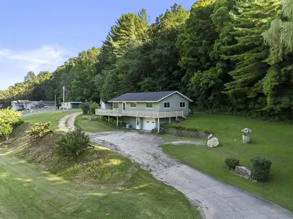 S1113 County Road K, Chaseburg, WI 54621