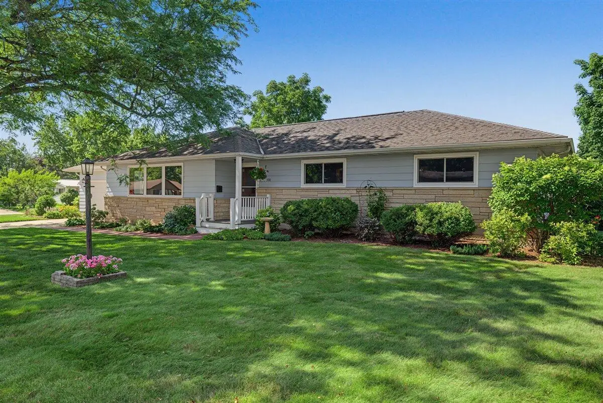 300 Sherry LANE, Viroqua, WI 54665 - #1