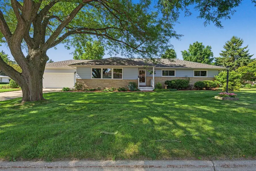 300 Sherry LANE, Viroqua, WI 54665 - #2