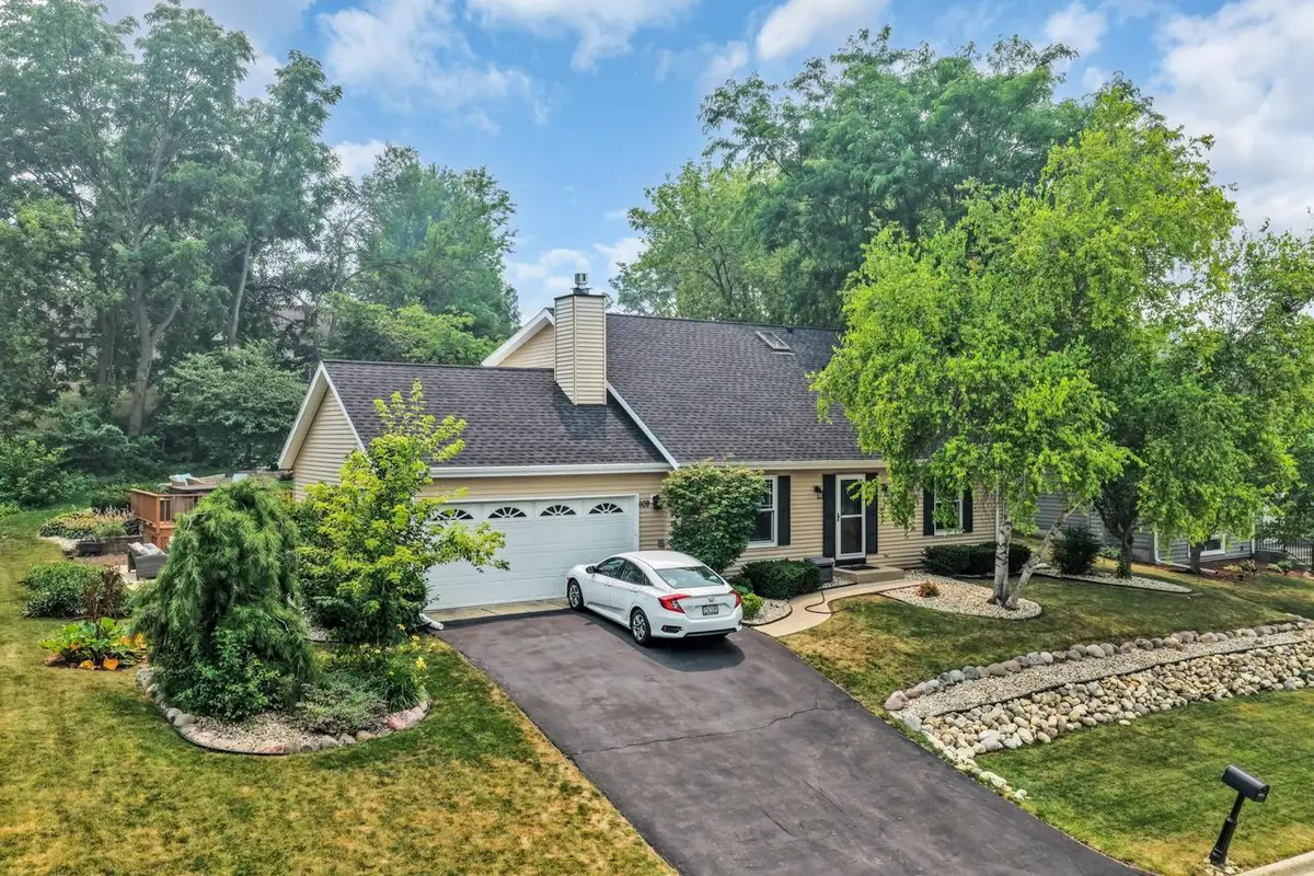 609 Lewis STREET, Burlington, WI 53105 - #1