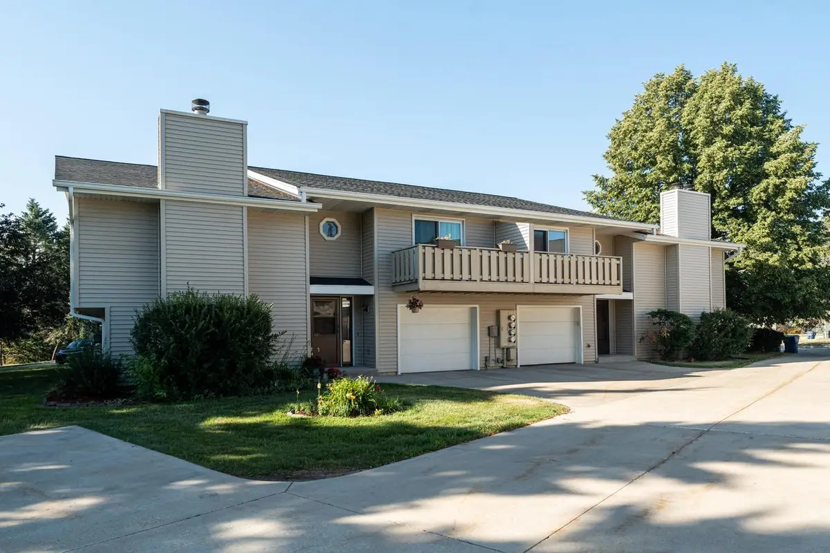 6441 S Crabapple COURT #3, Oak Creek, WI 53154 - #1