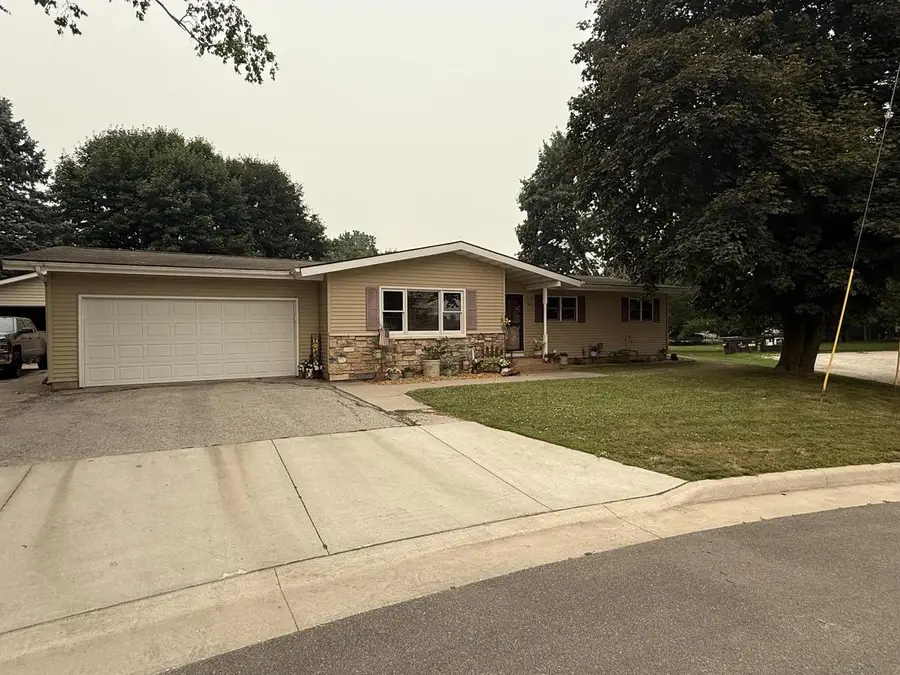 510 Laurel DRIVE, Francis Creek, WI 54214 - #2