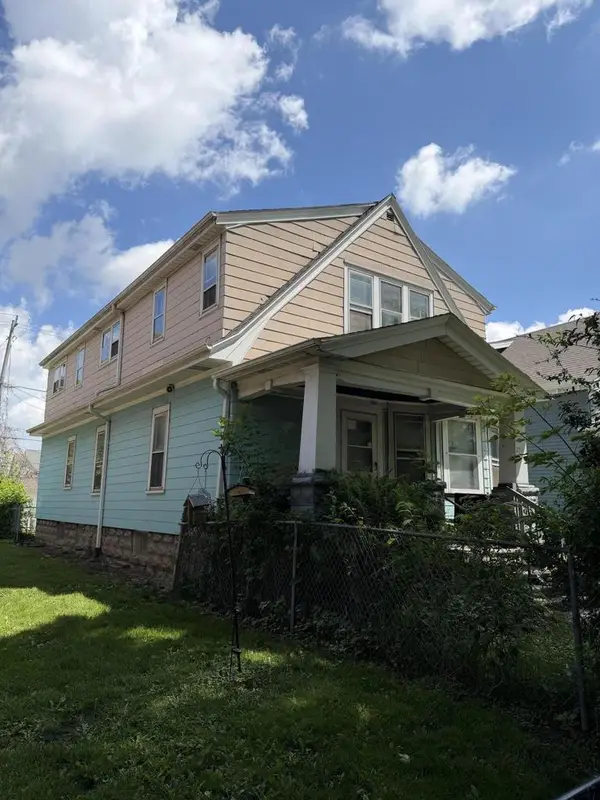 2712 W Auer AVENUE, Milwaukee, WI 53216