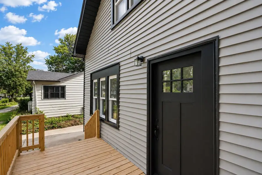 2467 N 57th STREET, Milwaukee, WI 53210 - #3