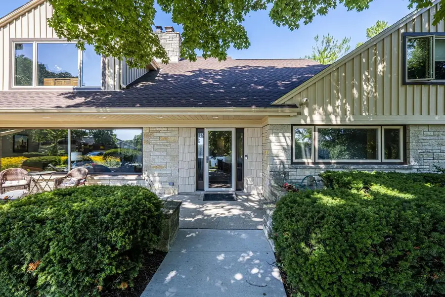 16755 Shore Line DRIVE, Brookfield, WI 53005 - #3