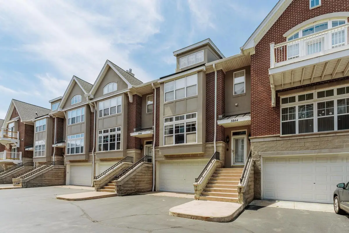3844 S Lake DRIVE #15, Saint Francis, WI 53235 - #1