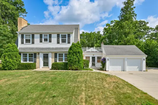 7620 W Drexel AVENUE, Franklin, WI 53132