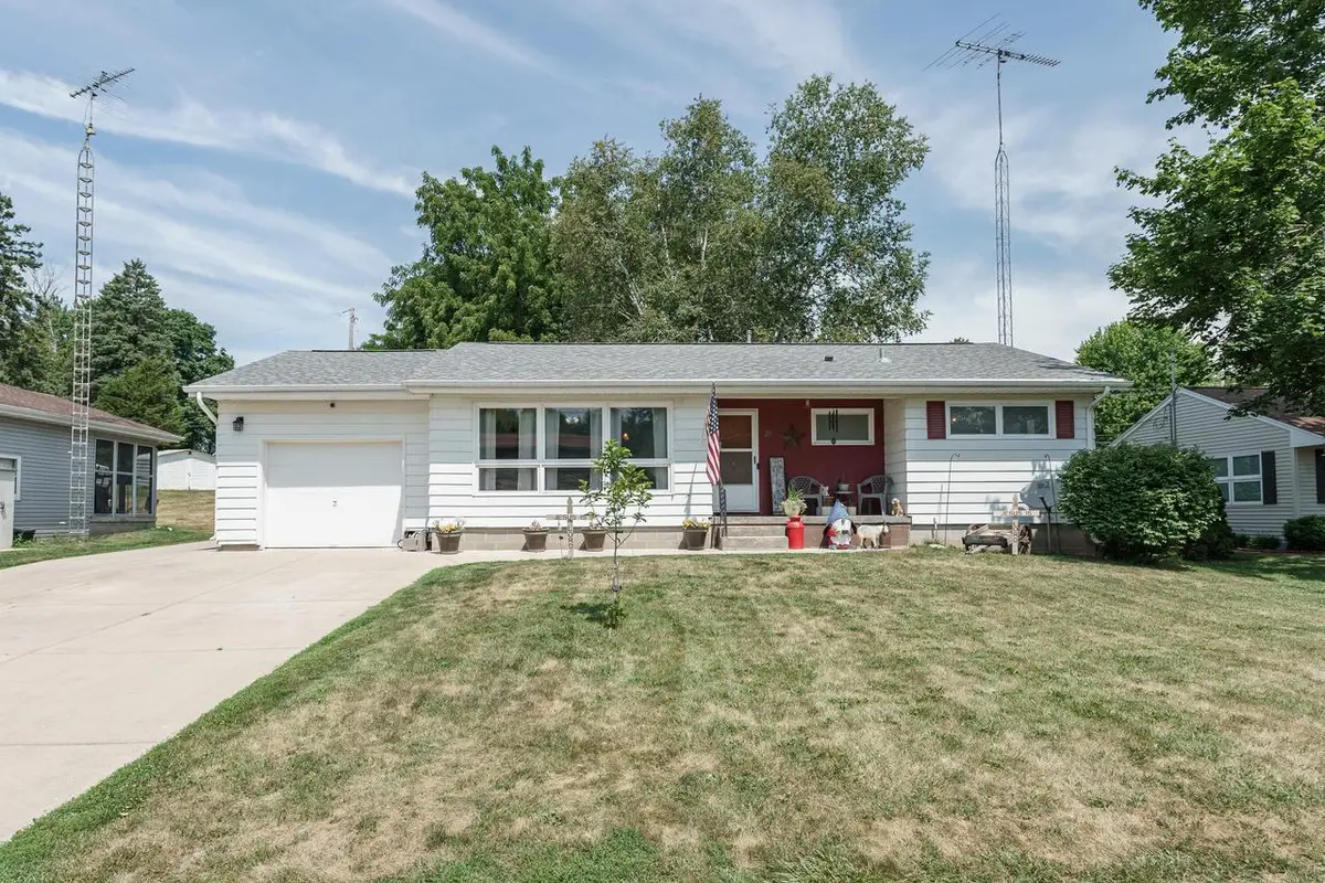 24 Park View LANE, Watertown, WI 53094 - #1