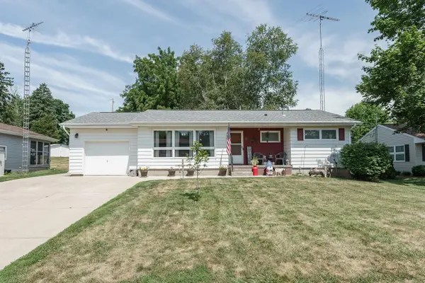 24 Park View LANE, Watertown, WI 53094