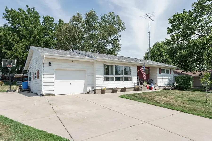 24 Park View LANE, Watertown, WI 53094 - #3