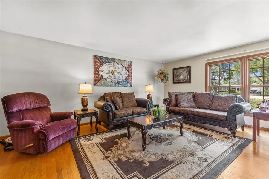 7710 S Logan AVENUE, Oak Creek, WI 53154 - #2