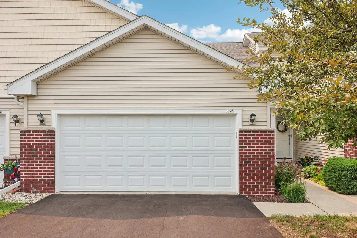 832 Ashley AVENUE, Port Washington, WI 53074 - #1