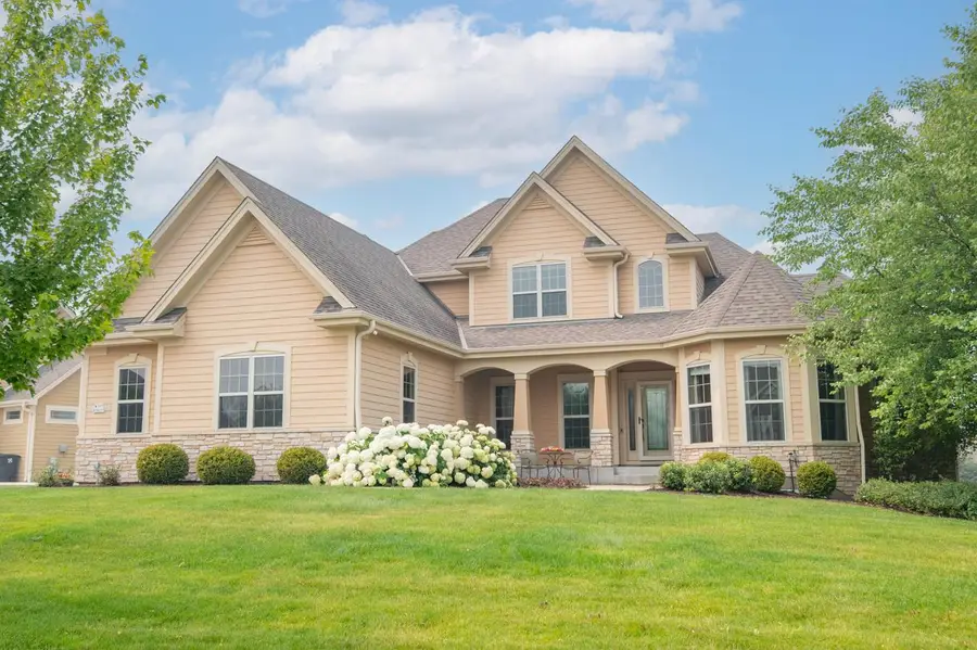 W197N5635 Powell DRIVE, Menomonee Falls, WI 53051 - #2