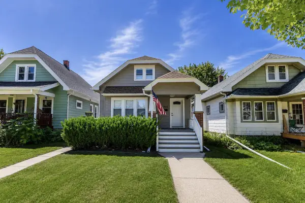1917 S 71st STREET, West Allis, WI 53219