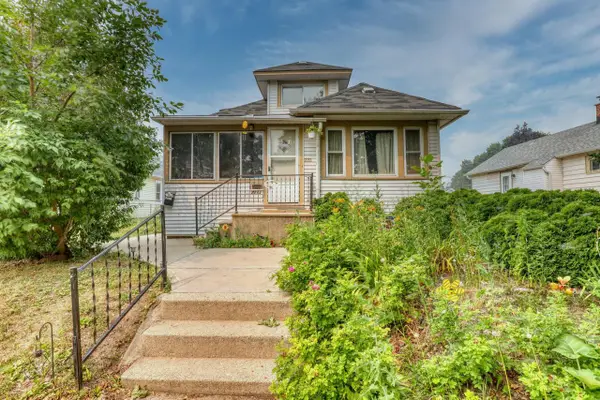 2213 S 74th STREET, West Allis, WI 53219