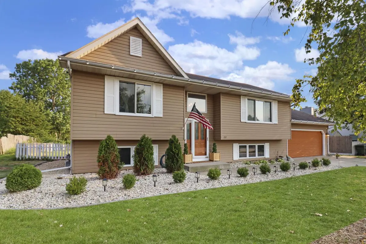 2117 Newberry LANE, Racine, WI 53402 - #1