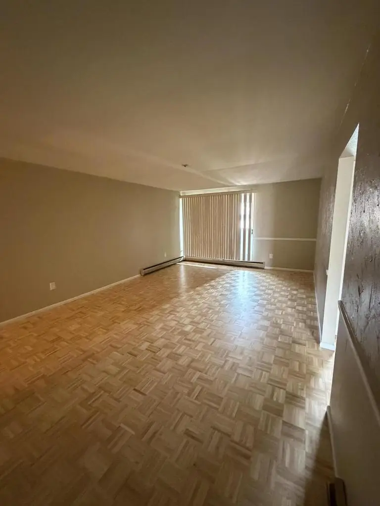 4200 W Rivers Edge CIRCLE #7, Milwaukee, WI 53209 - #3