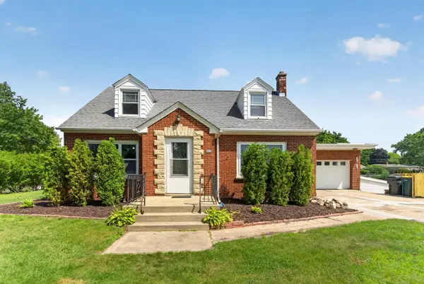 606 E Decorah ROAD, West Bend, WI 53095